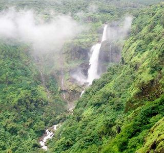 Lingmala Waterfall