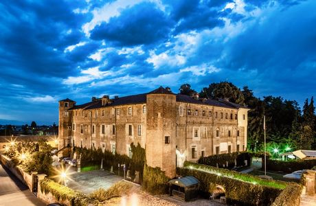 Villa Violini, Nogarola, Segattini, Degani, detta "Il Castello"