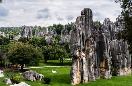 Large and Small Zhiyun Cave