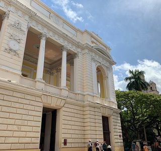 Teatro Peon Contreras
