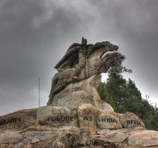 Georgi Benkovski Monument