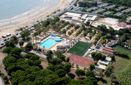 Baia Turchese Beach