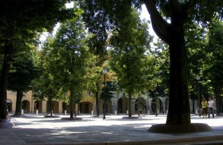 Piazza Fontanesi
