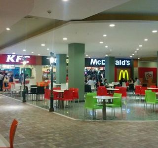 Dolmen Mall Tariq Road