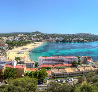 Manhattan's Santa Ponsa