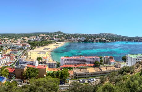 Manhattan's Santa Ponsa