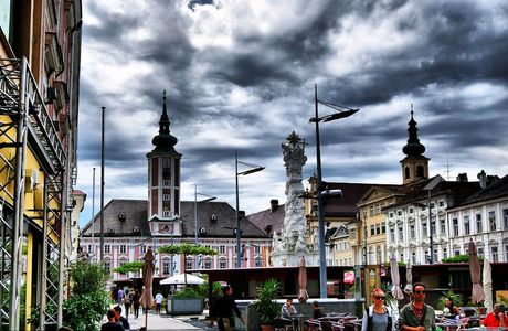 AUST