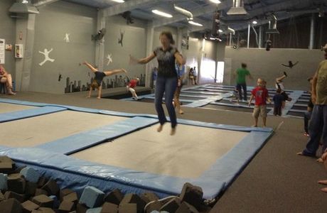 Skywalk Trampoline Arena