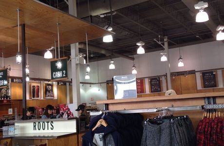 B2 Outlet Store