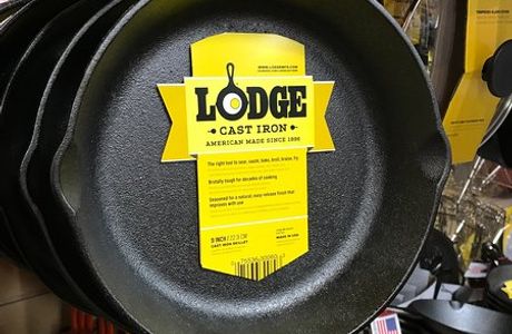 Lodge Cast Iron Factory Store - Pigeon Forge