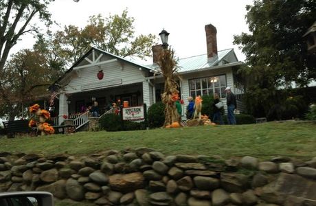 Apple Barn Cider House