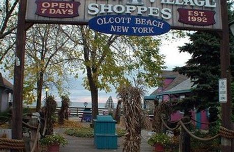 Lakeview Village Shoppes