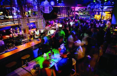 Palms Bar & Grill