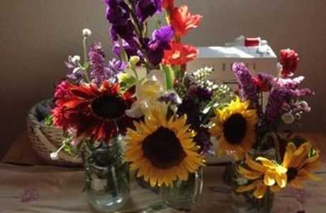 Sunshine Crafts and Flowers