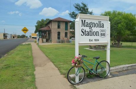 Magnolia Gas Station