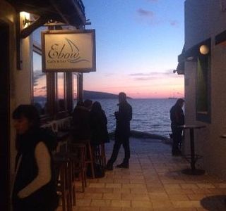 Ebow Cafe & Bar
