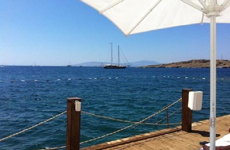 Bianca Beach Club