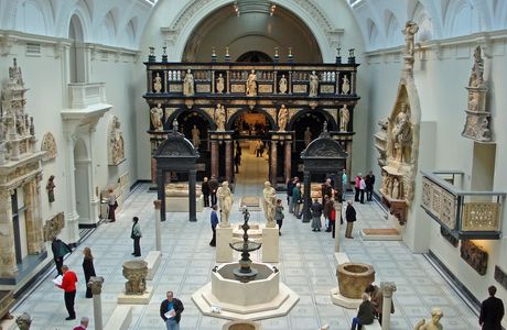 V&A  - Victoria and Albert Museum