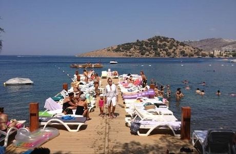 Magi beach