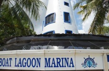 Boat Lagoon