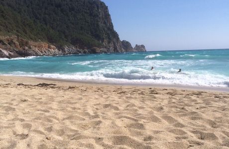 Kleopatra Beach