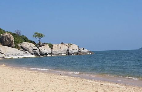 Sai Noi Beach