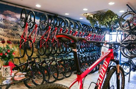 LandHill Bike Rental in Montaione