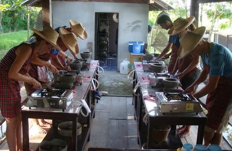 Da's Organic Farm Hut Thai Cooking School
