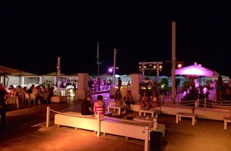 Ostras Beach Disco Club