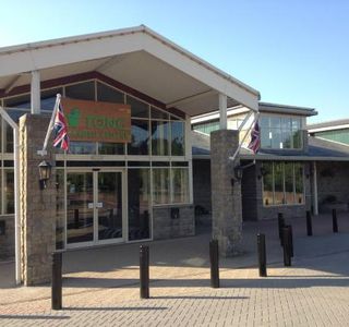 Tong Garden Centre