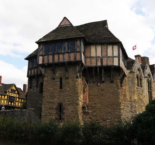 Stokesay Castle
