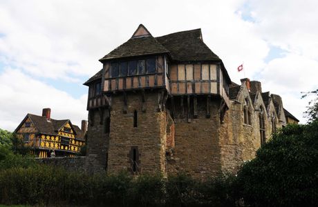 Stokesay Castle