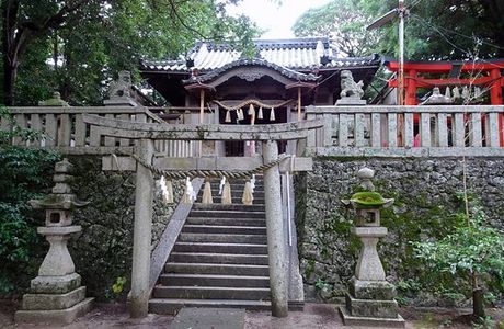 Yukawa Koyasu Shrine