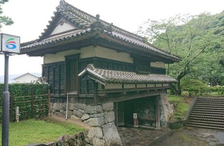 Saiki Castle Sannomaru Yagura Gate