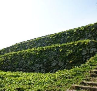 Nanao Castle Ruins