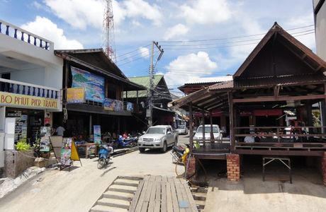 Fishermans Village