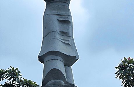 Monument Thu Khoa Huan