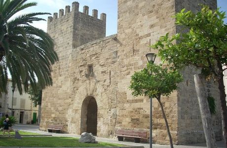 Xara Gate (Portal del Moll)