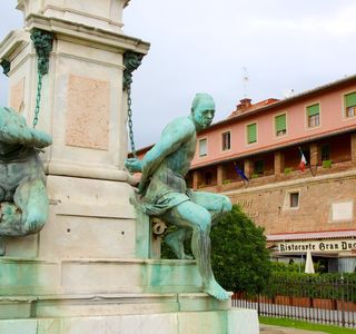 Monumento dei Quattro Mori