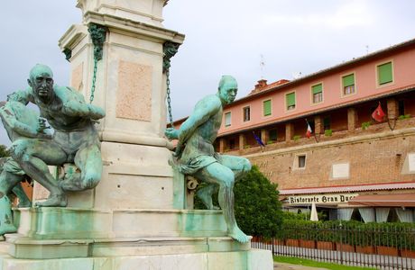 Monumento dei Quattro Mori