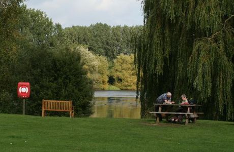 Emberton Country Park