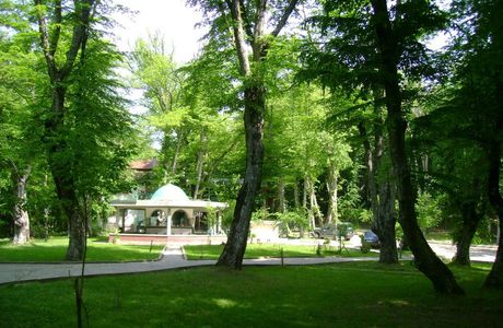 Tokadi Hayreddin Türbesi