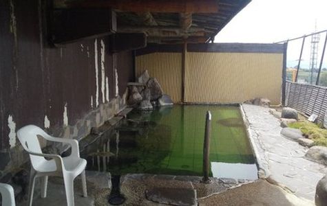 Obuse Onsen Akebi no Yu Day-use Hot Spring 1