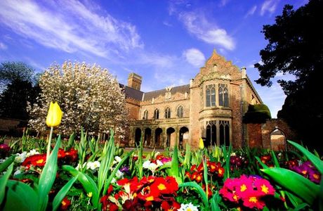 Ayscoughfee Hall, Museum & Gardens