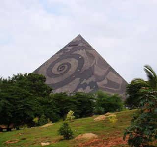 Pyramid Valley International