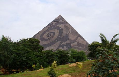 Pyramid Valley International