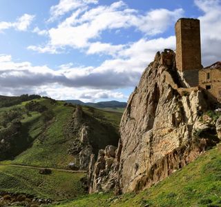 Castello di Gresti o Pietratagliata