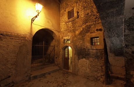 Castelvecchio Calvisio