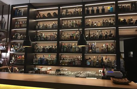 Caravella Cafe & Spirits