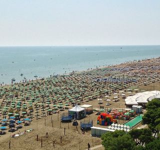 Ausonia Beach